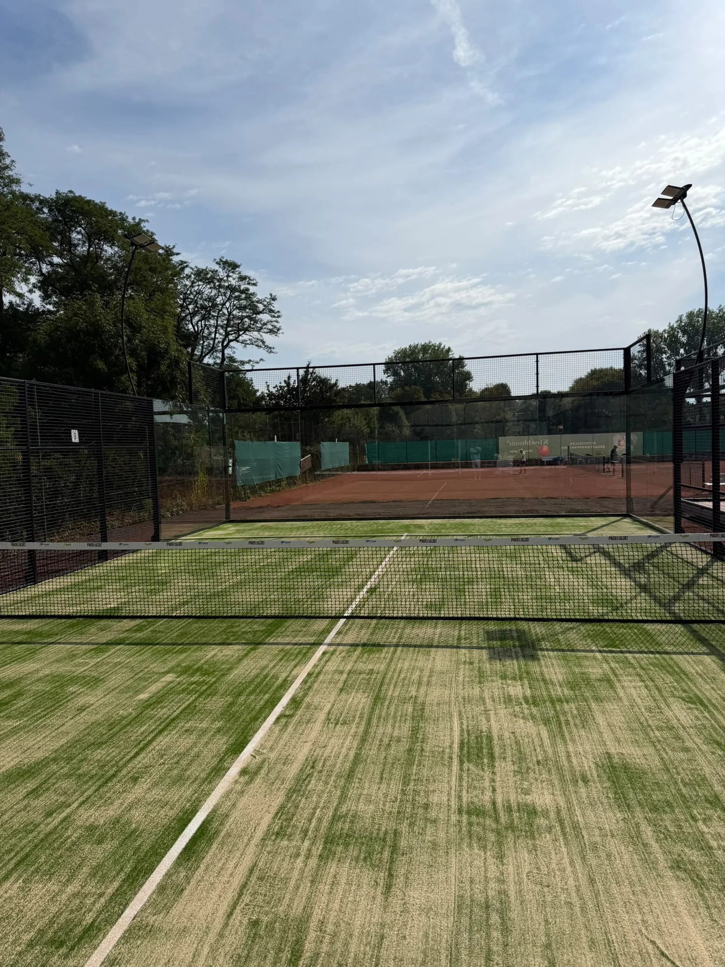 Gartenstadt: Padelfokus-Standortmotiv